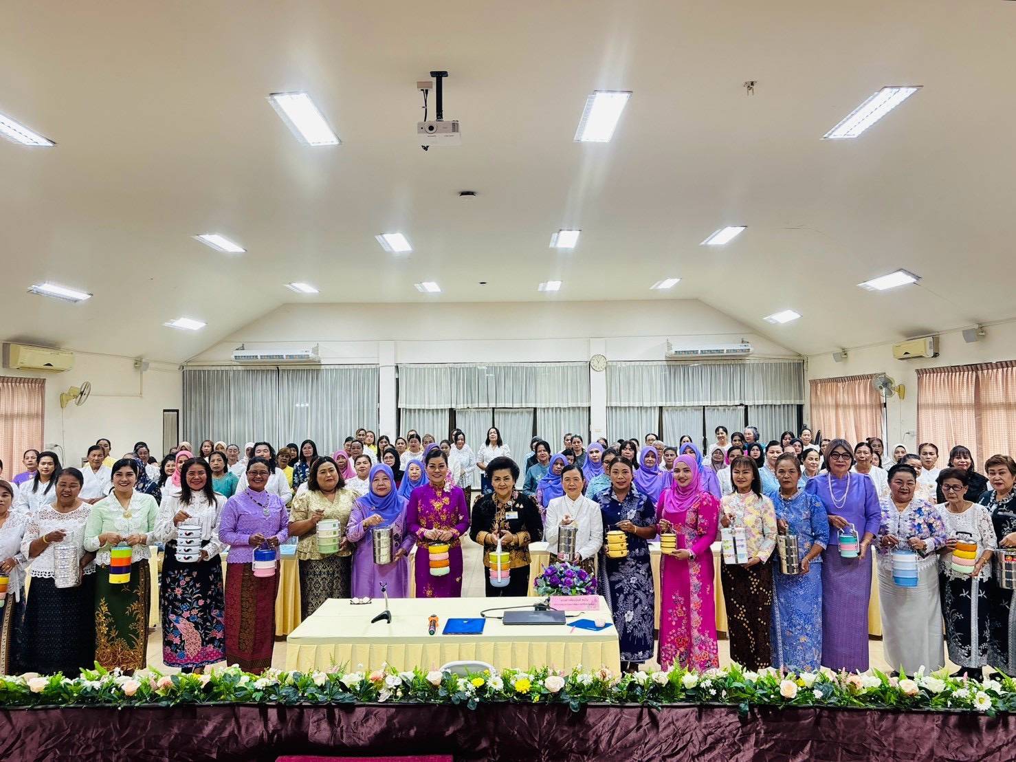 พช.ทับปุด หนุนพลังสตรี พัฒนาศักยภาพคณะกรรมการพัฒนาสตรี ขับเคลื่อนงานพัฒนาชุมชนอย่างเข้มแข็ง